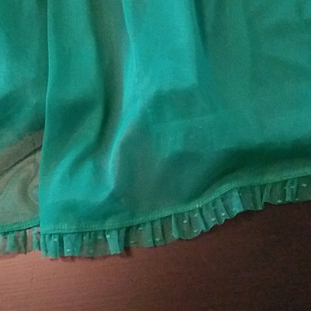Lingerie - Picture 3 of 4